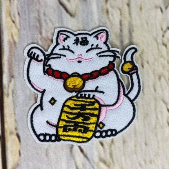 #125 Lucky Fortune Cat