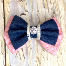 Load image into Gallery viewer, Spring and denim bow tie
