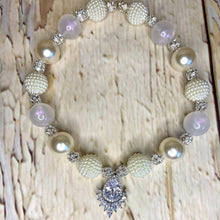 Load image into Gallery viewer, Classic Pearls -  Bead necklace
