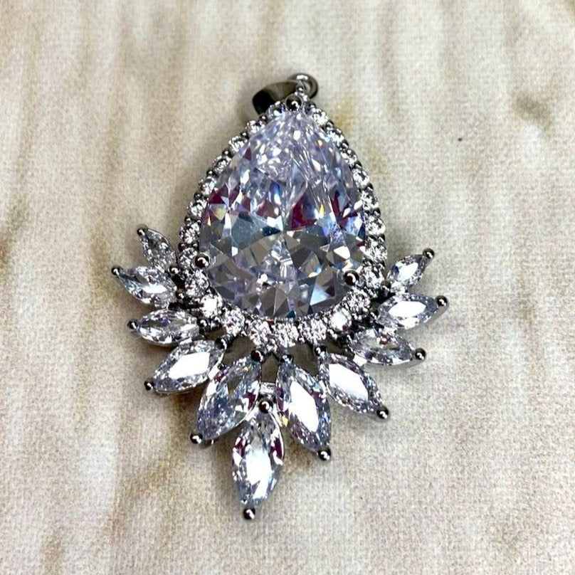 Diamante Pendant